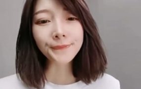 正宗音乐老师【娜可露露】上课时间玩跳蛋 1V 长视频