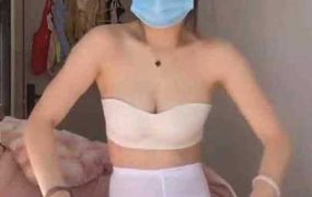 抖音 小土豆儿 瑜伽美女各种高难度拉伸6V