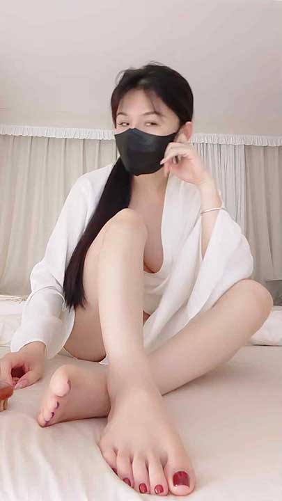 直播 舞魅小娘 熟女舞姬大奶长腿丝袜高跟骚舞4V【4.71G】