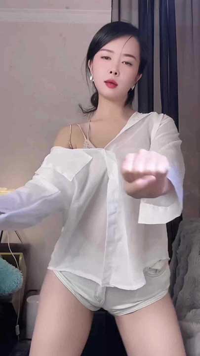 快手 梦梦睡不醒 极品大奶御姐脸穴同框紫薇裸舞4V【564M】