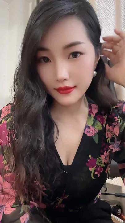 快手 兰兰 风骚大奶熟女福利诱惑6V【1.62G】