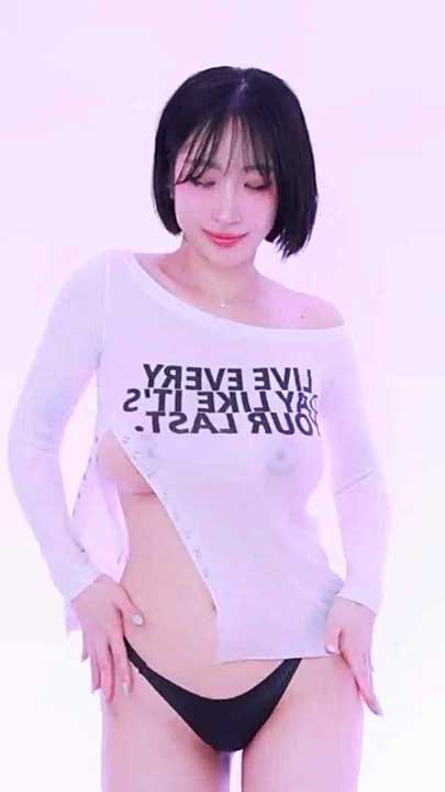 韩国BJ yso1004 E乳女神VIP房17V【12.6G】